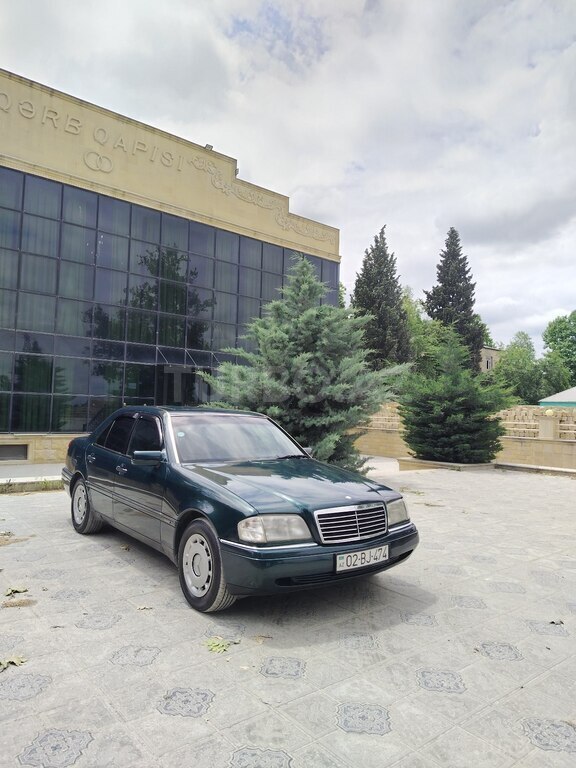 Mercedes C 220