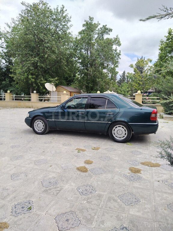 Mercedes C 220