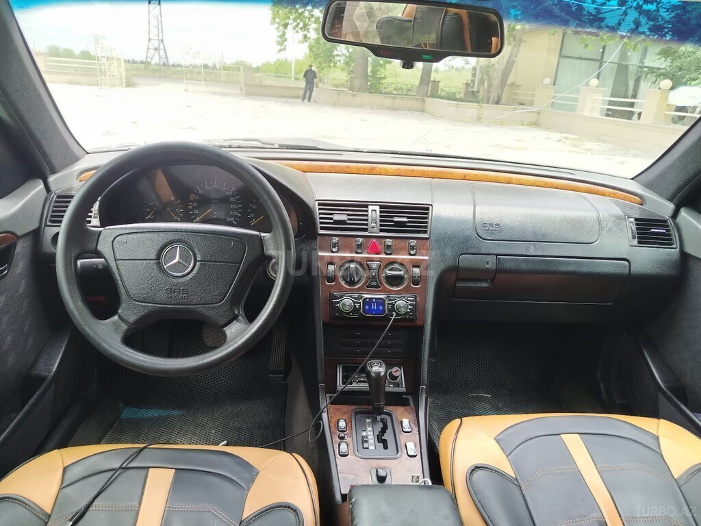 Mercedes C 220