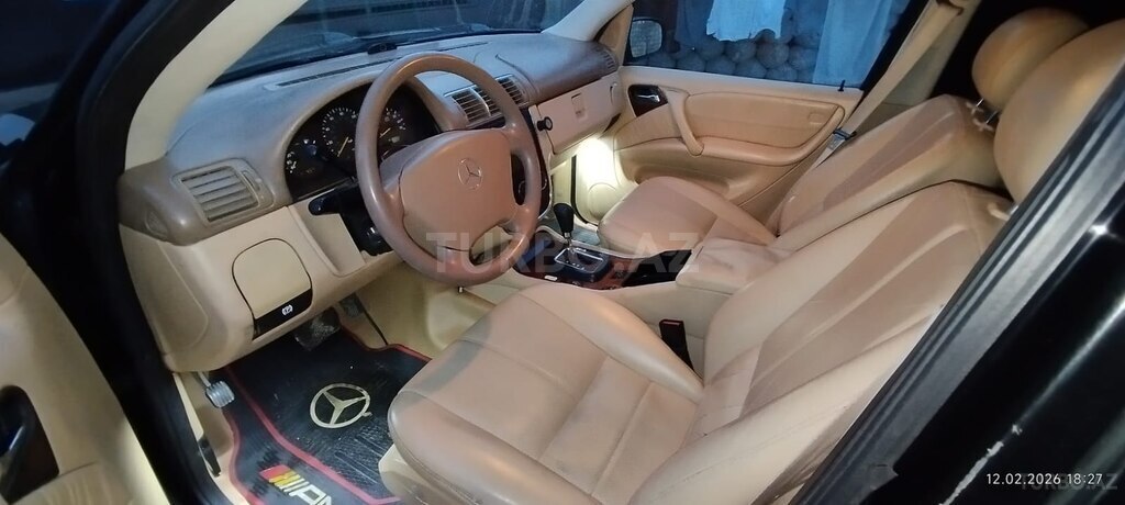Mercedes ML 320