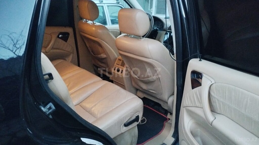 Mercedes ML 320