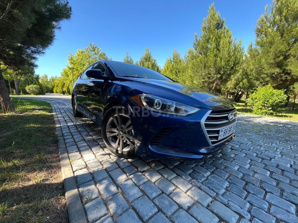 Hyundai Elantra