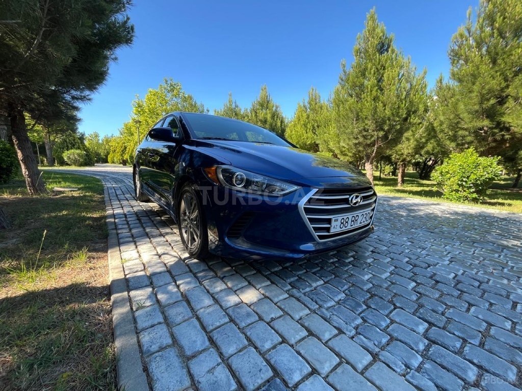 Hyundai Elantra