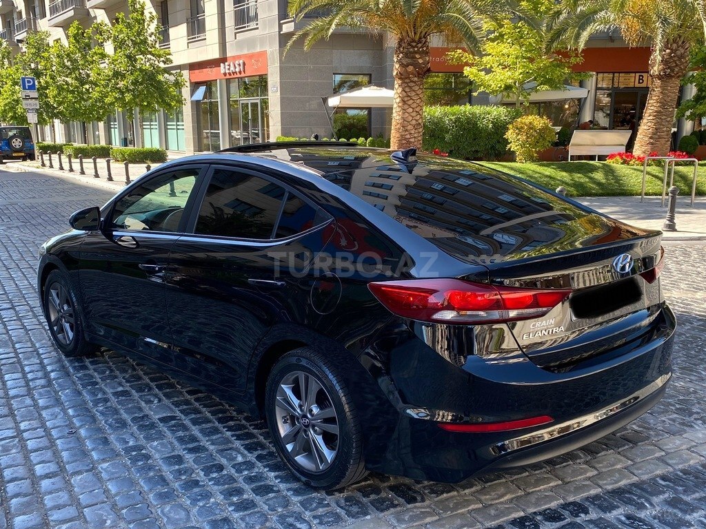 Hyundai Elantra