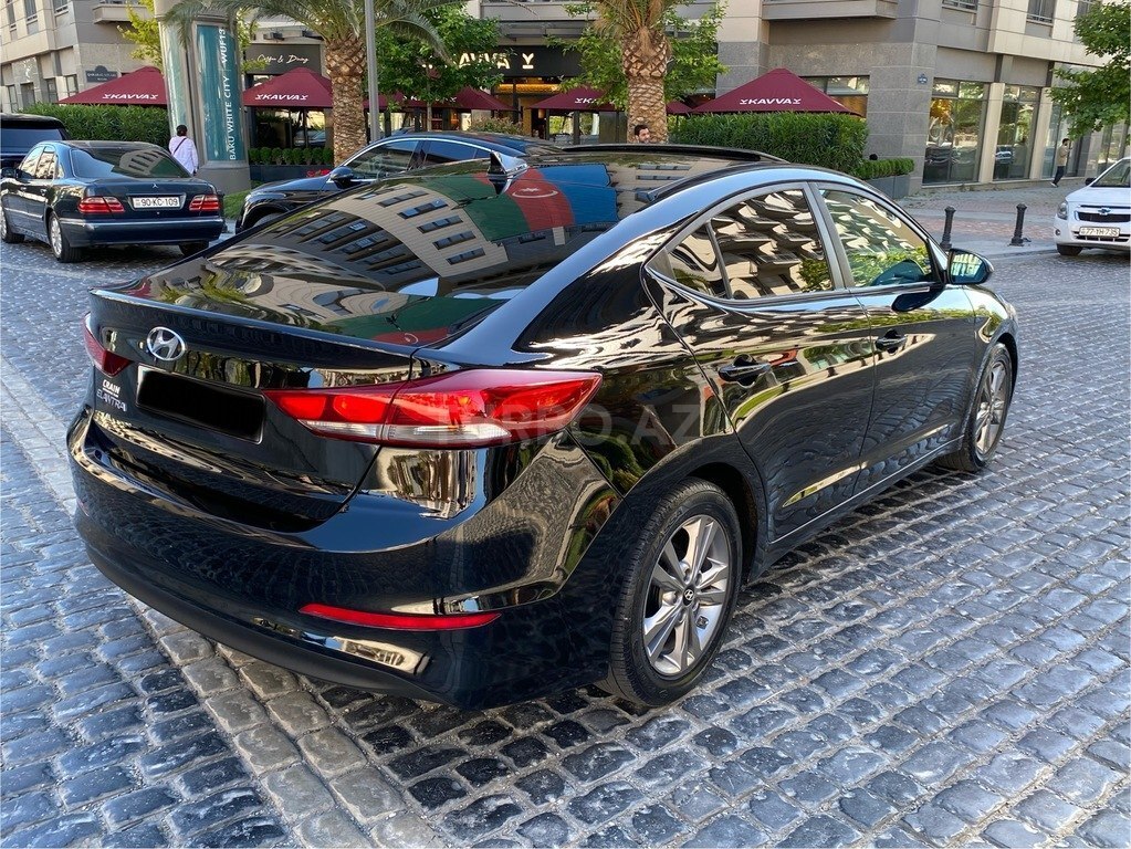 Hyundai Elantra
