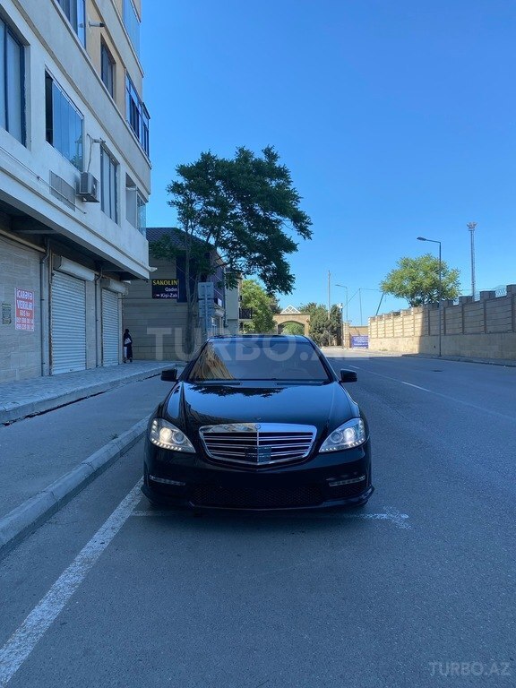 Mercedes S 500
