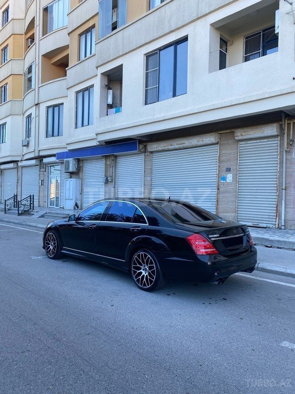 Mercedes S 500
