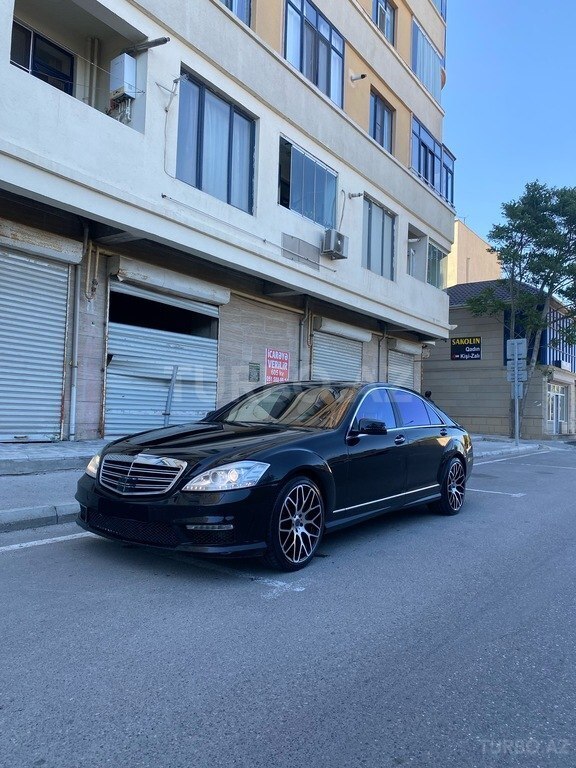 Mercedes S 500