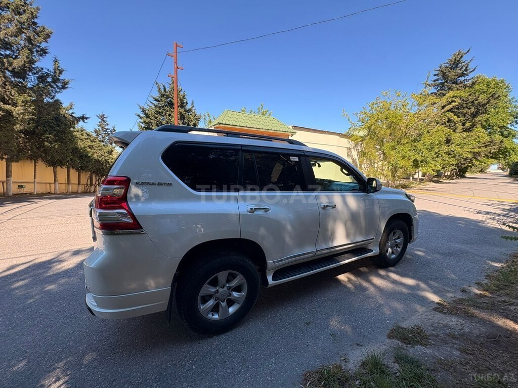 Toyota Land Cruiser Prado