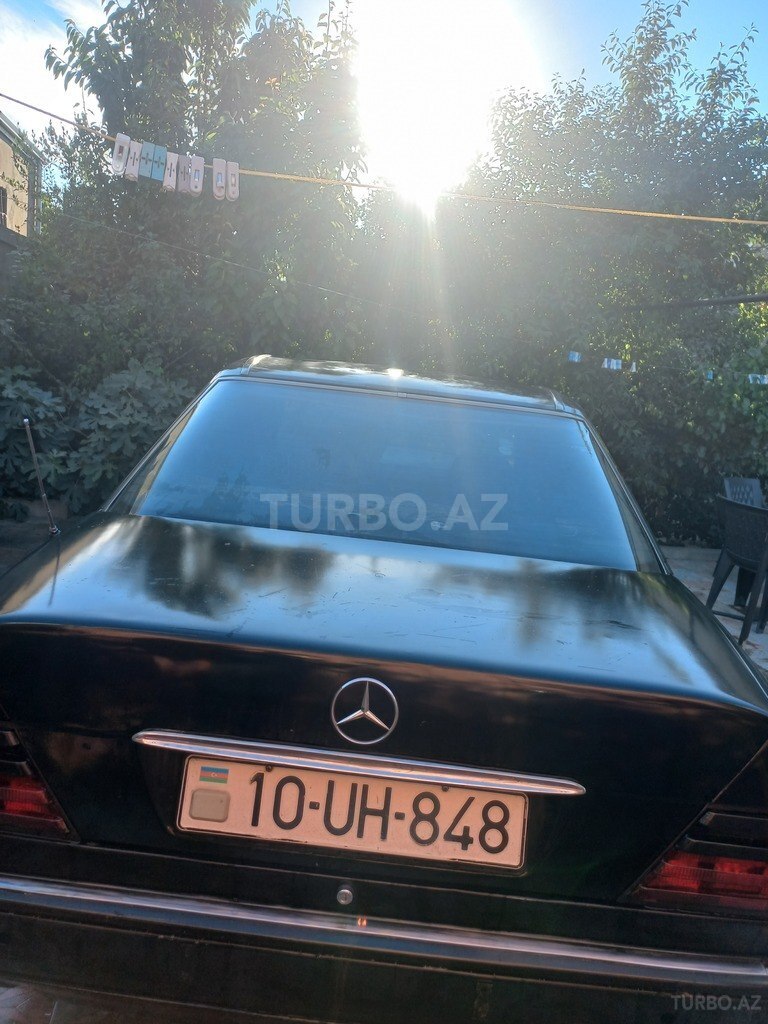 Mercedes 200 D