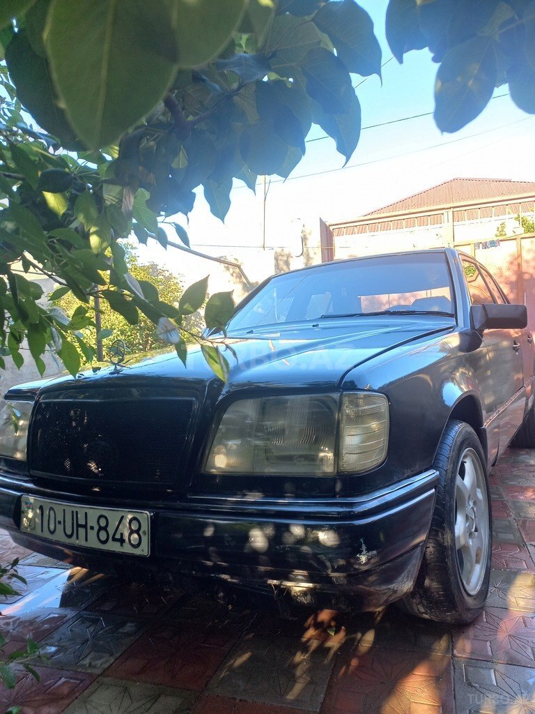 Mercedes 200 D