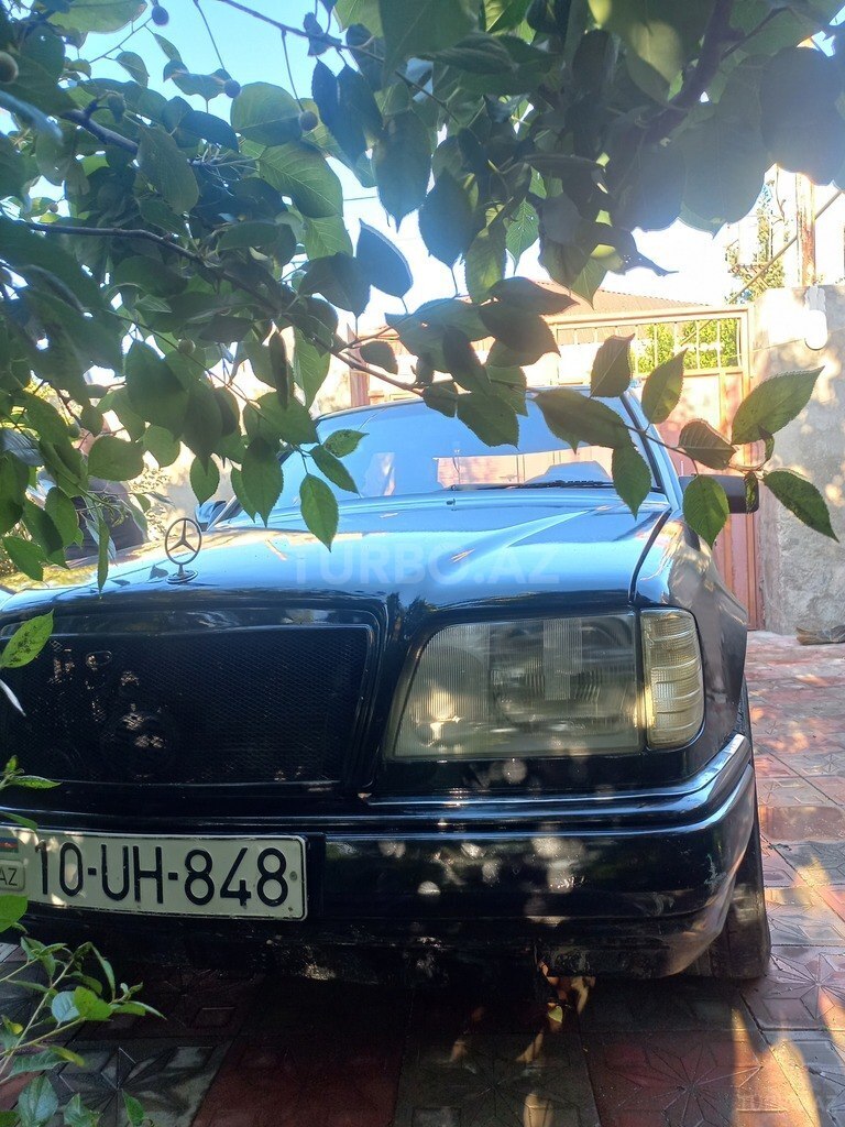Mercedes 200 D