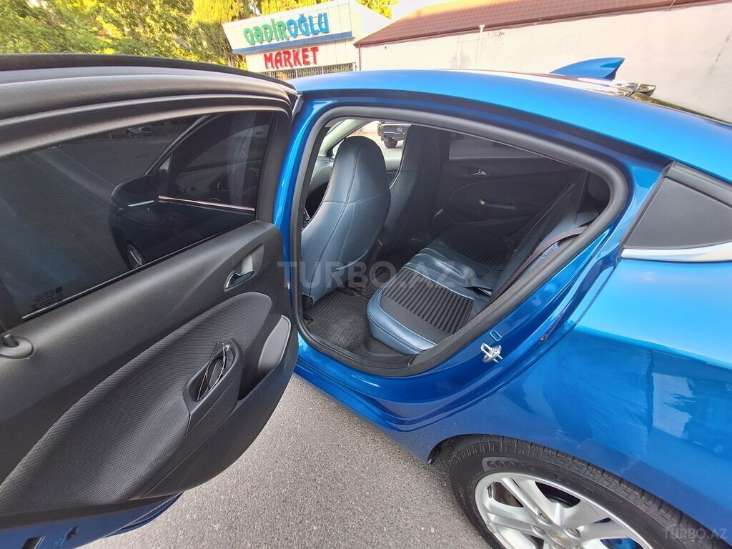 Chevrolet Cruze