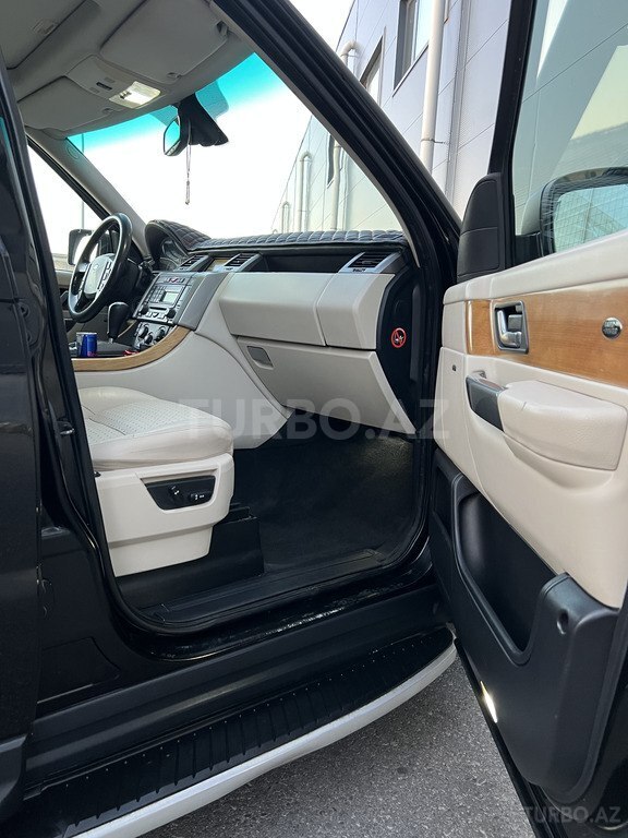 Land Rover RR Sport