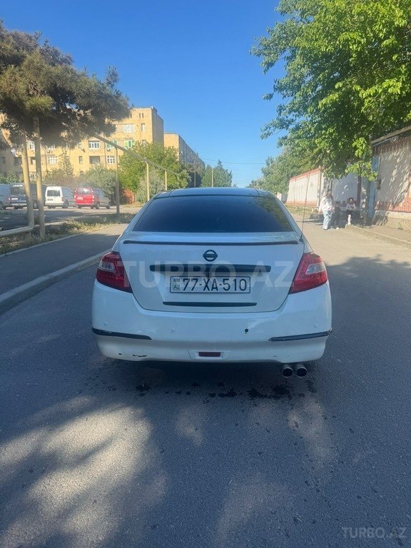 Nissan Teana