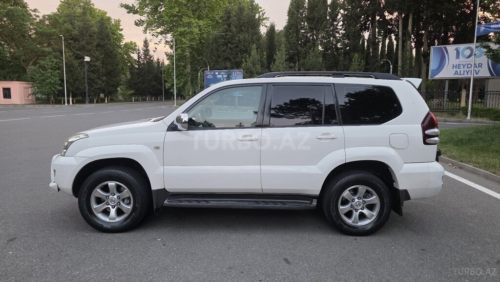 Toyota Land Cruiser Prado