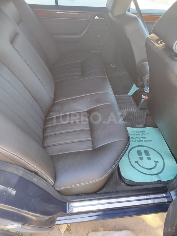 Mercedes 200 D