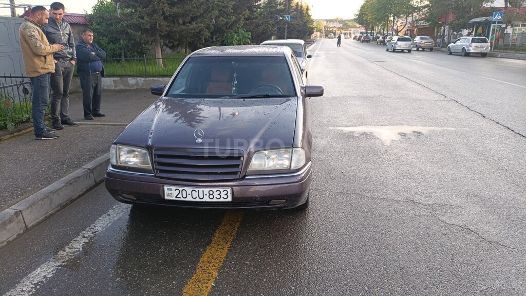 Mercedes C 220