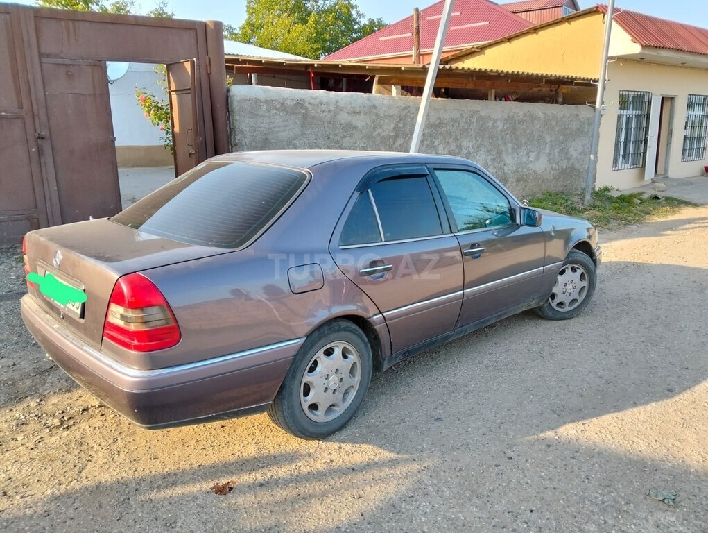 Mercedes C 220