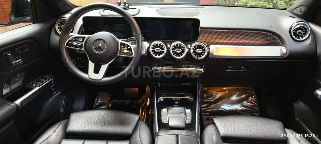 Mercedes GLB 250