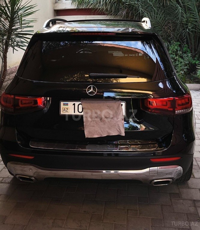 Mercedes GLB 250