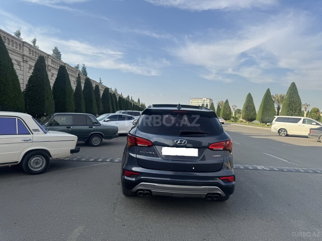 Hyundai Santa Fe