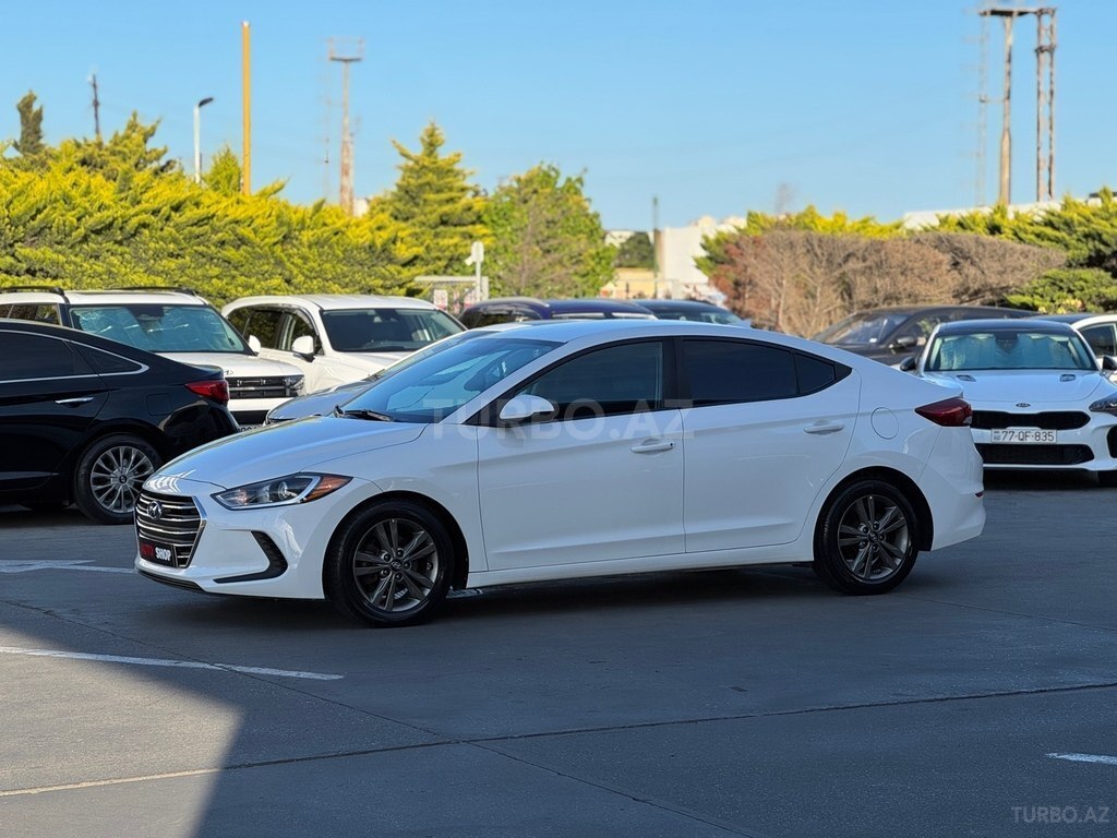Hyundai Elantra