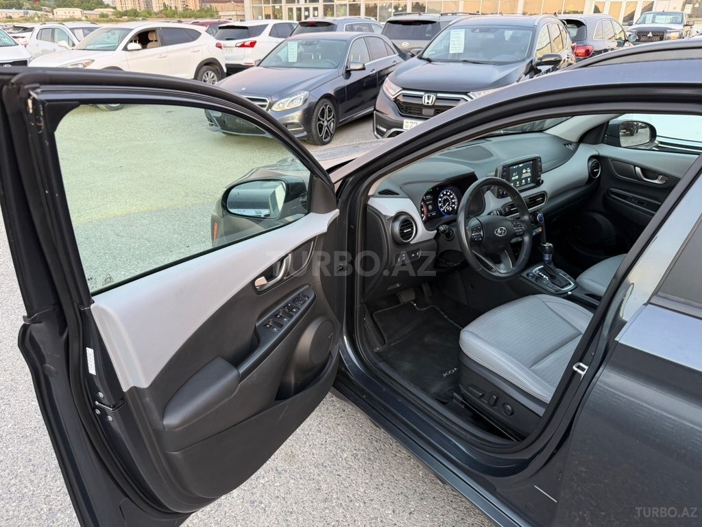 Hyundai Kona