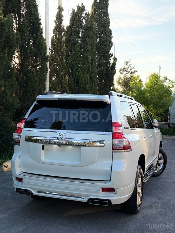 Toyota Land Cruiser Prado