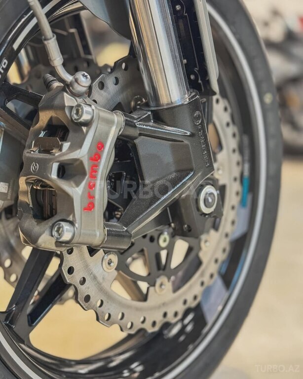 CFMOTO 700 CL-X Sport