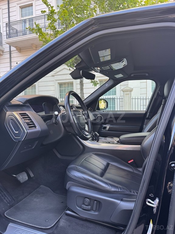 Land Rover RR Sport