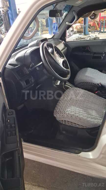 Mitsubishi Pajero io
