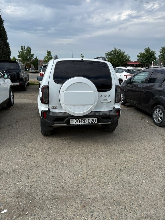 LADA (VAZ) Niva Travel