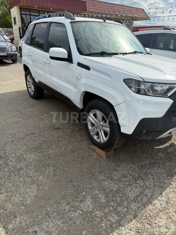LADA (VAZ) Niva Travel