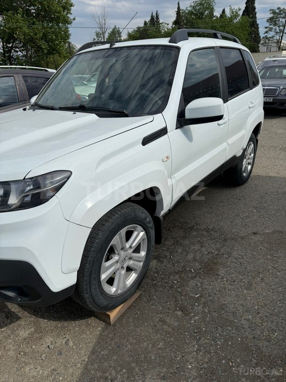 LADA (VAZ) Niva Travel