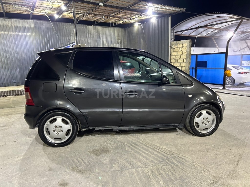 Mercedes A 190