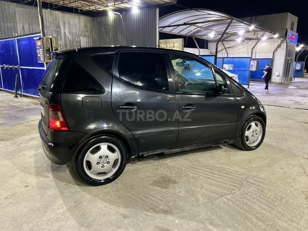 Mercedes A 190
