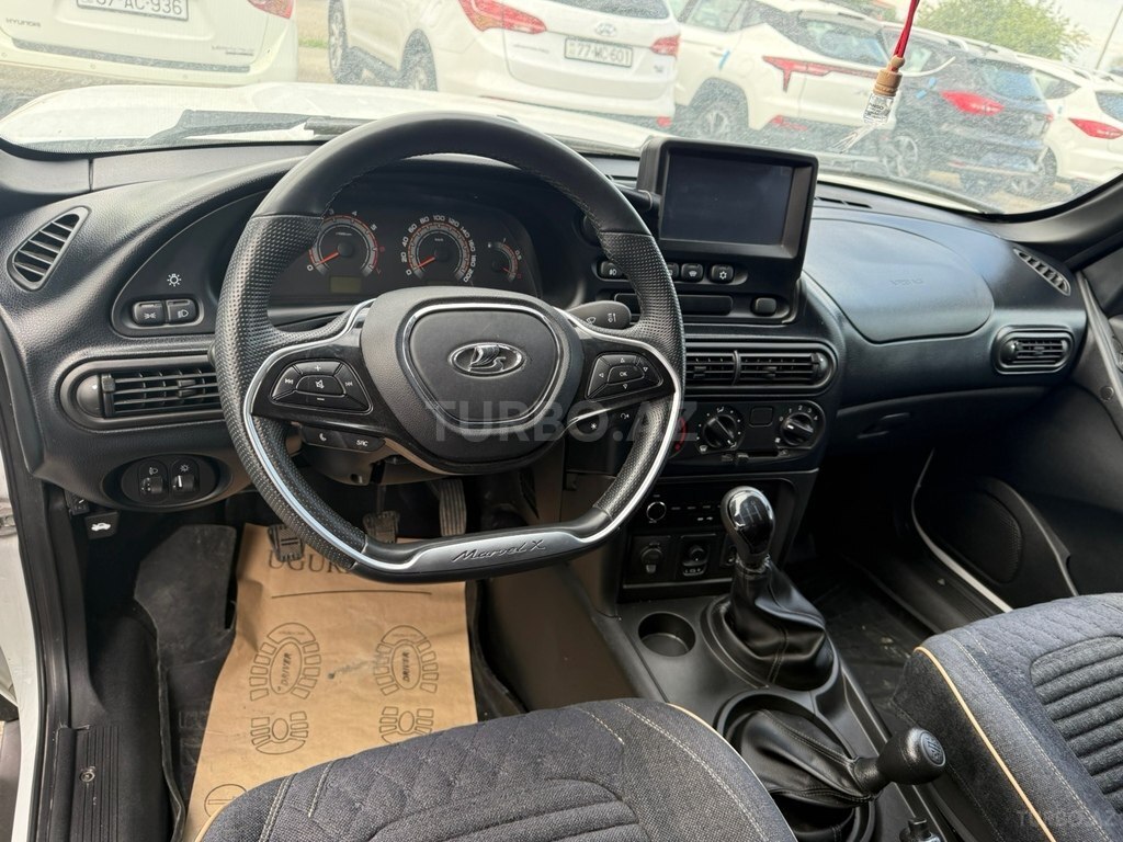 LADA (VAZ) Niva Travel
