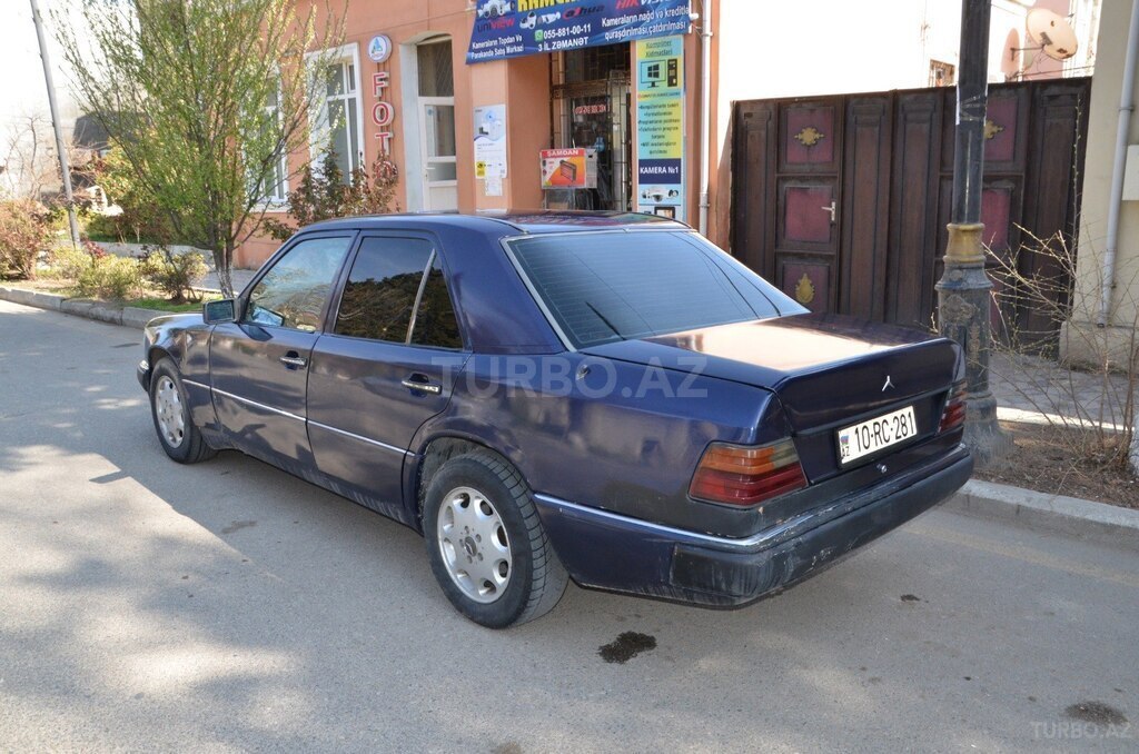 Mercedes 250 D