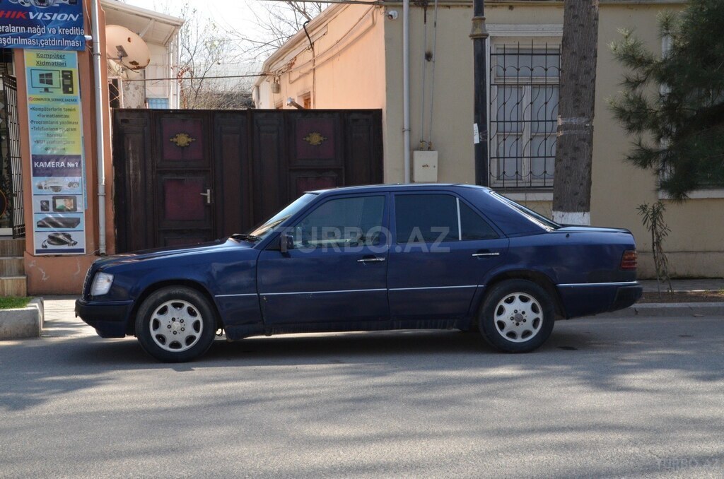 Mercedes 250 D