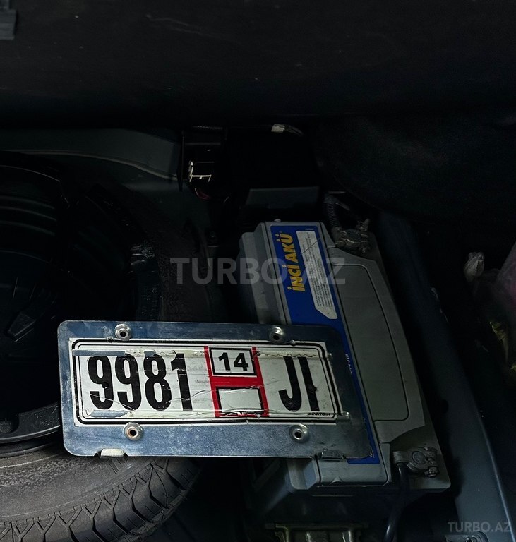 Mercedes C 200