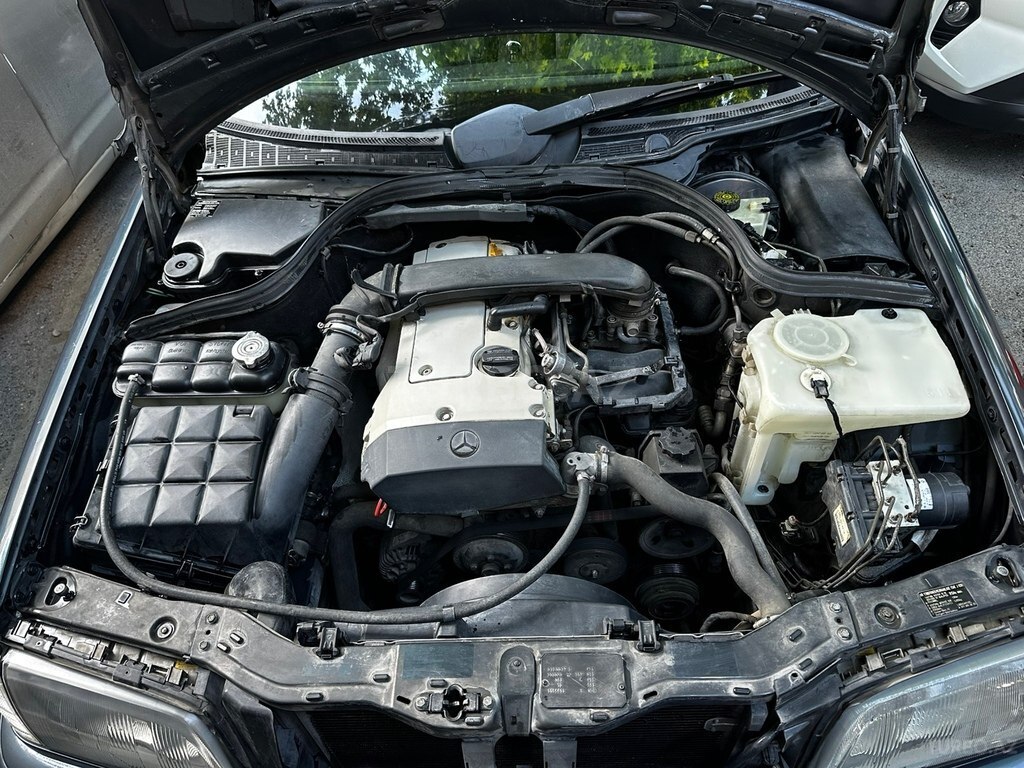 Mercedes C 200