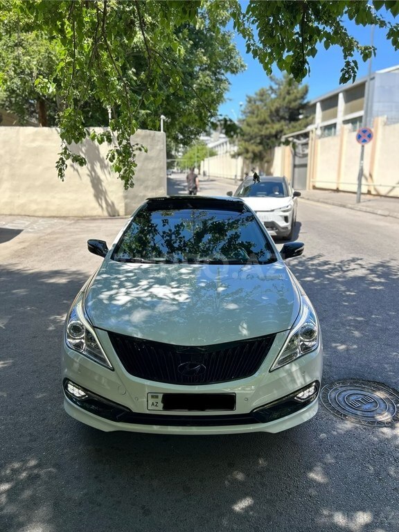 Hyundai Azera