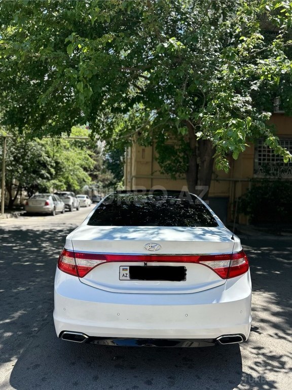 Hyundai Azera