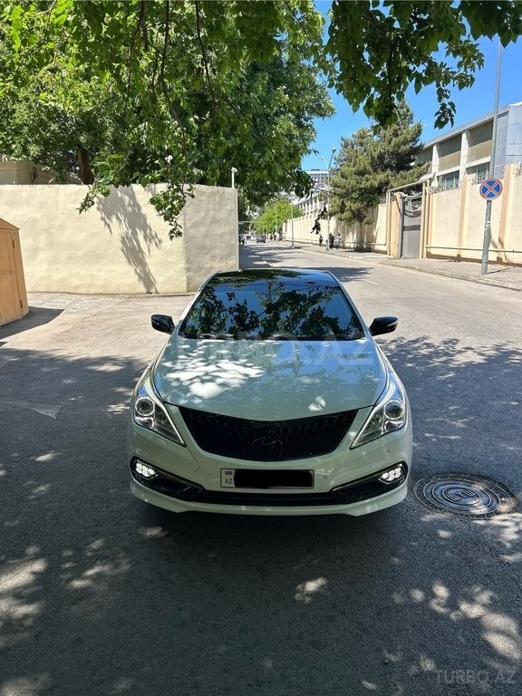 Hyundai Azera