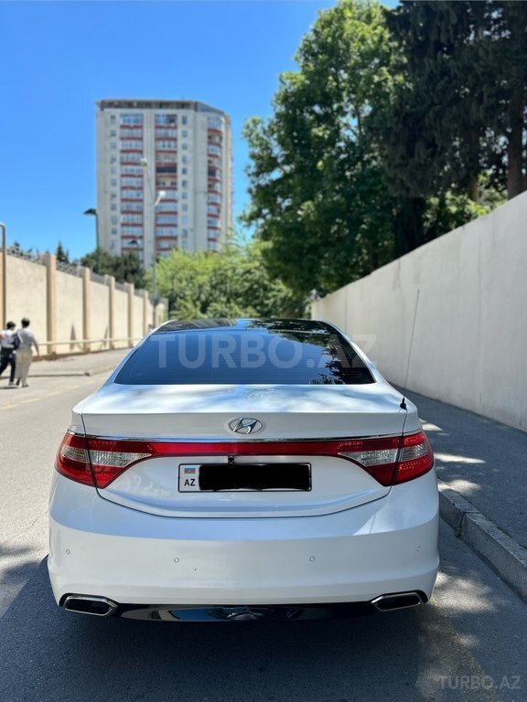 Hyundai Azera