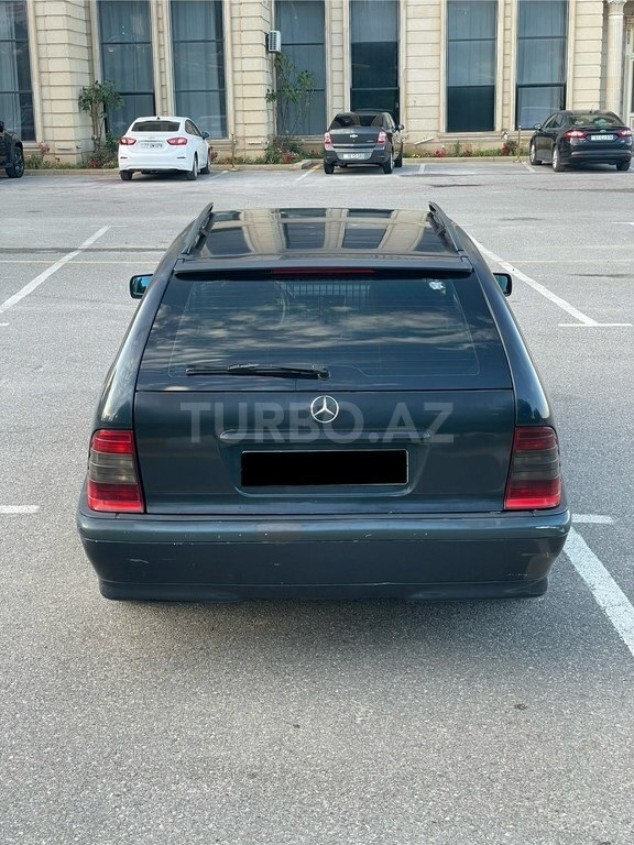 Mercedes C 220