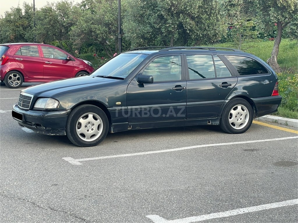 Mercedes C 220