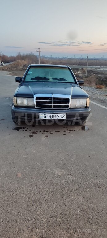 Mercedes 190