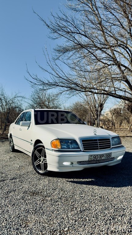 Mercedes C 230